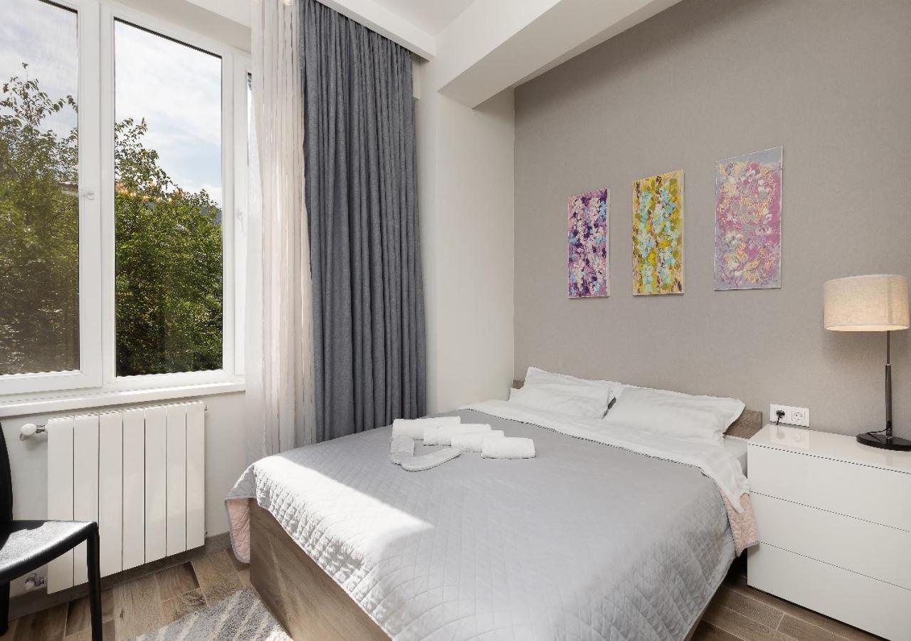 Hd New Apartment Tbilisi ภายนอก รูปภาพ